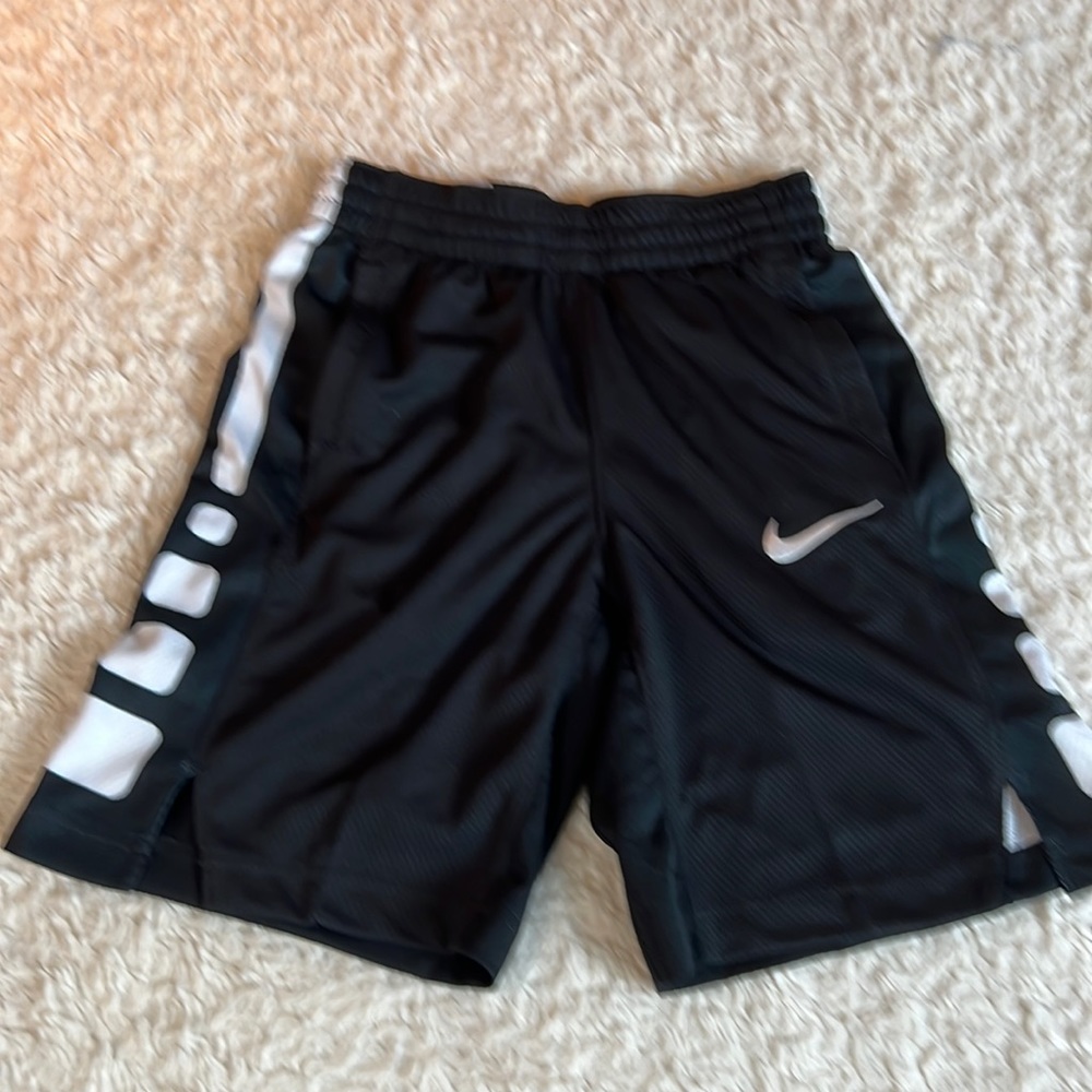 Boys basketball medium Nike shorts.